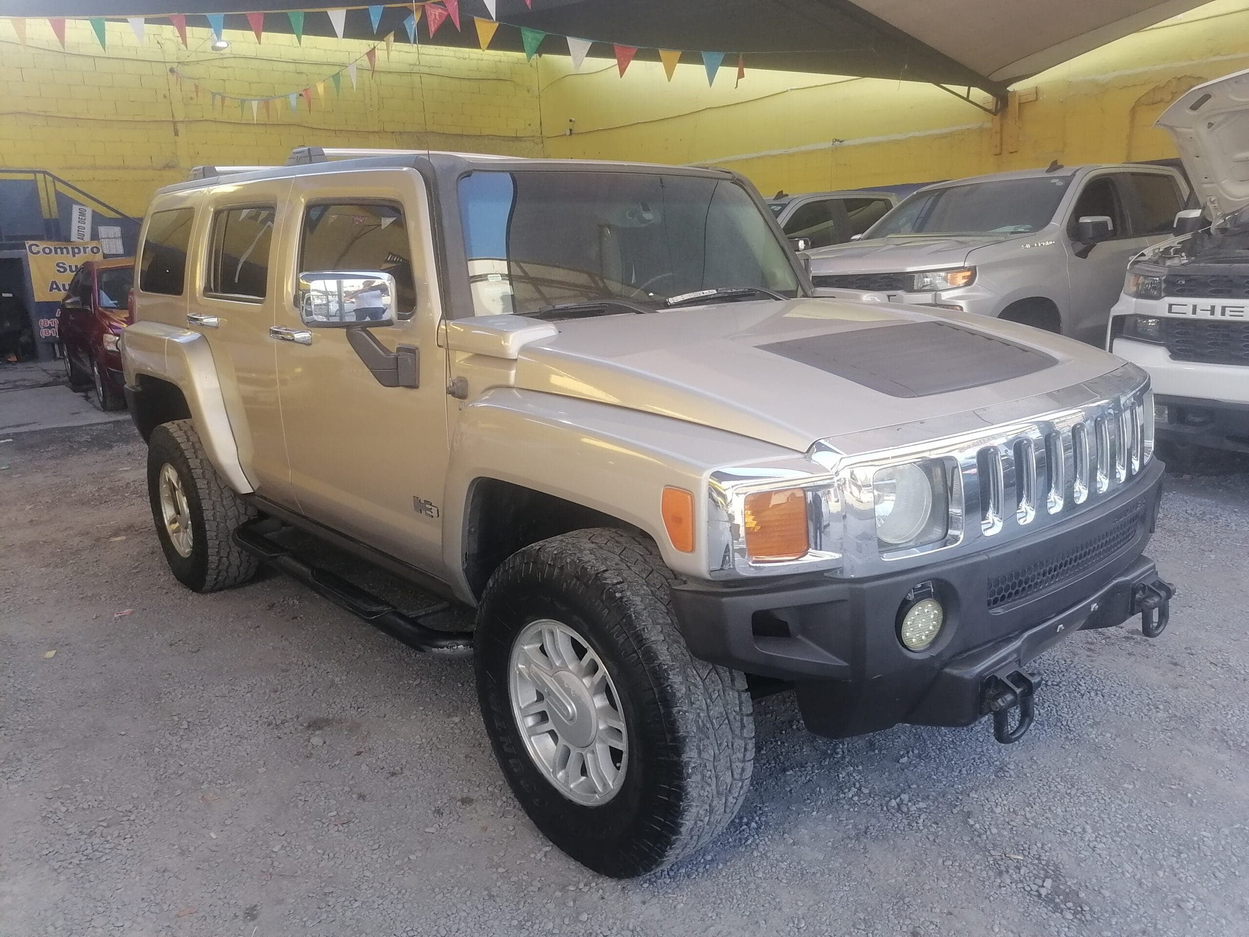 HUMMER H-3 4X4 — foto 1