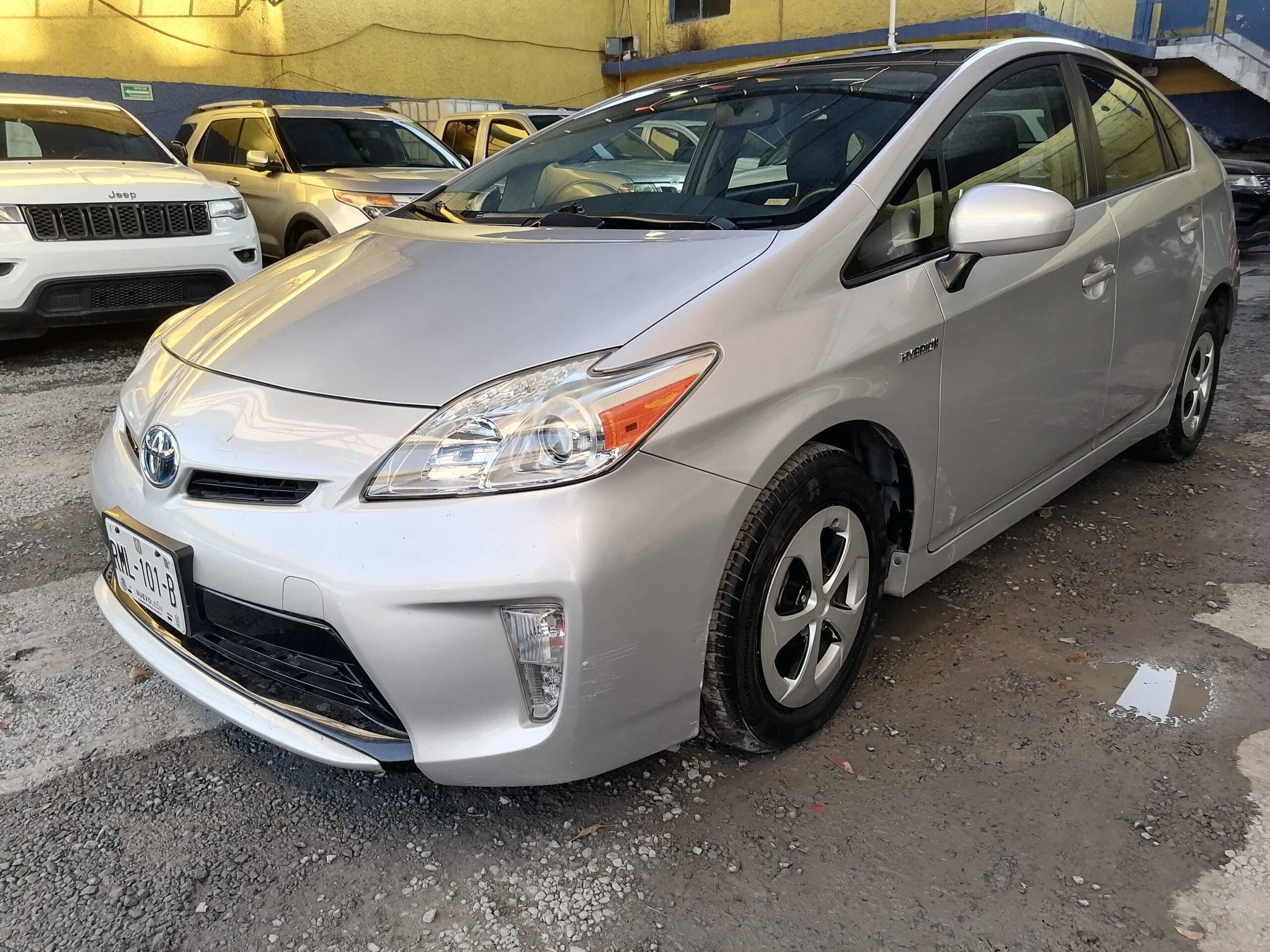 TOYOTA PRIUS PREMIUM