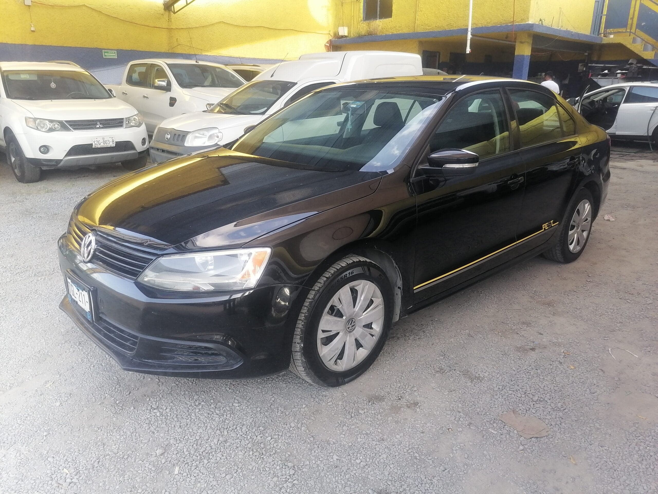 VOLKSWAGEN JETTA — foto 1