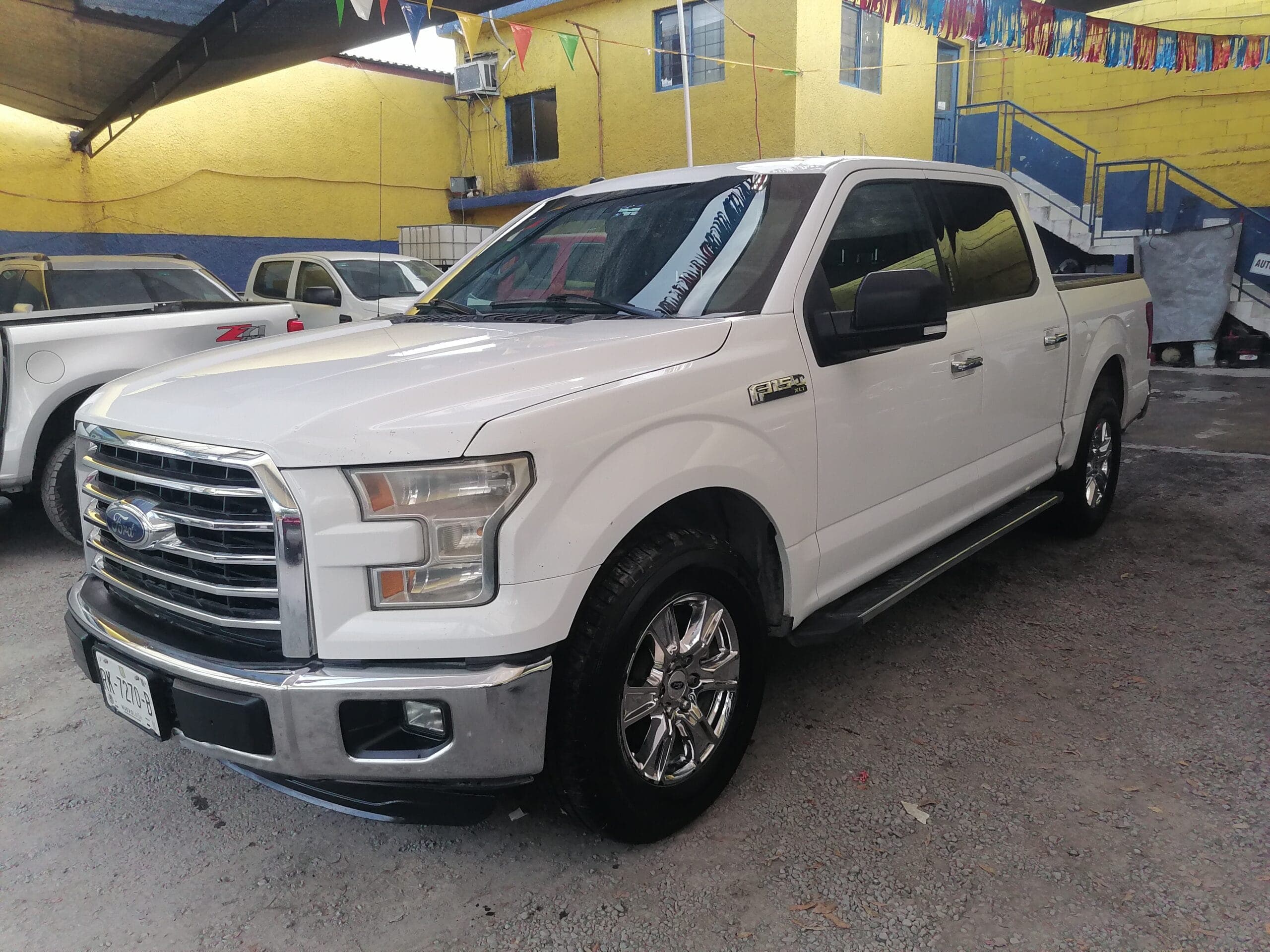 FORD F150 XLT DOBLE CABINA — foto 1